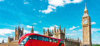 London Big Ben and traffic on Westminster Bridge